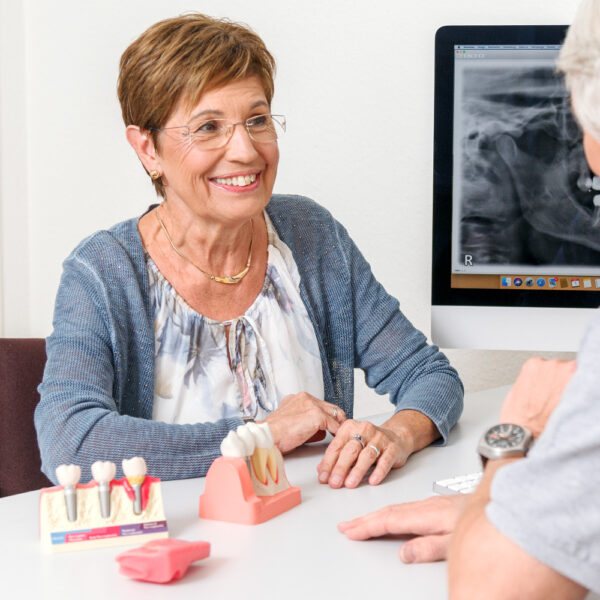 Behandlung Image Zahnarzt Praxis Healthcare Weiser Zahnmedizin